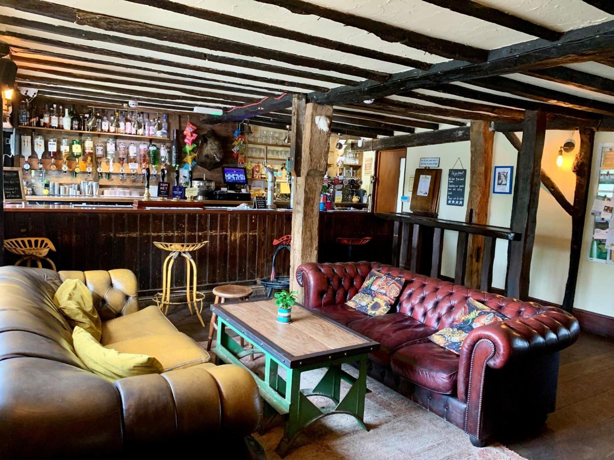 The Bowl Inn Charing Екстериор снимка